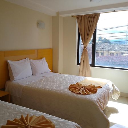 Hotel Golden Coral Tulcán 外观 照片